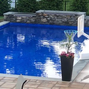 Meet your Posher, Camille